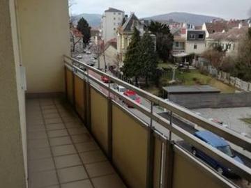 Etagenwohnung zur Miete in 2500 - Keller