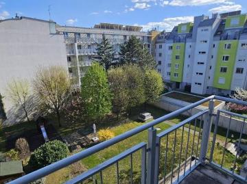 Etagenwohnung for sale in 2232