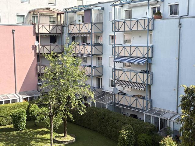 Wohnung mit Terrasse und Wintergarten