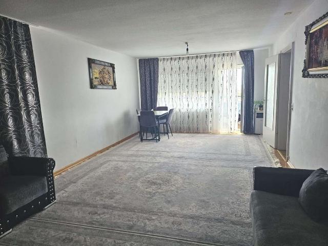 Wohnung mit Aussicht !