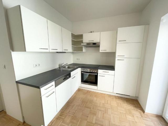Wohnung mit Balkon im Zentrum der Stadt Provisionsfrei!