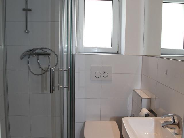 Wohnung mit Balkon in Düsseldorf, Dusseldorf Amsterdam Apartments for Rent
