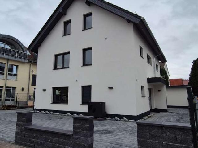 Wohnung mit Balkon nahe Frankfurt am Main, 3 Zimmer