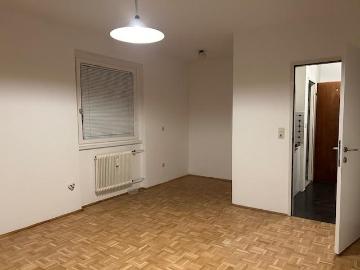 Leopold-Gratz-Platz - Keller, Balkon