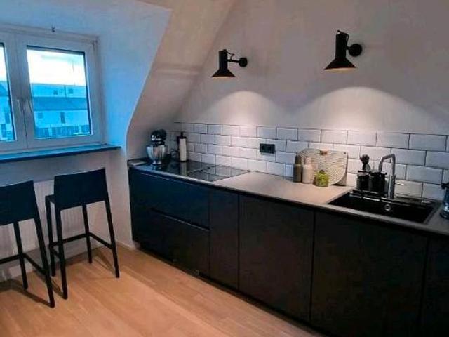 Wohnung mit Burgblick + Küche+Quooker+Leuchten+Kleiderschrank