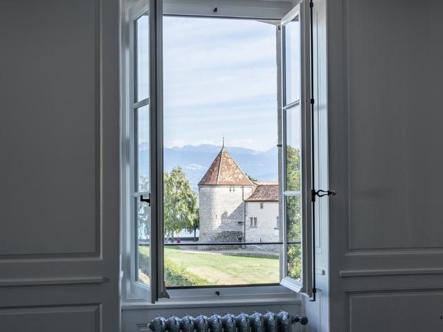 Wohnung mit Charakter im Herzen von Rolle