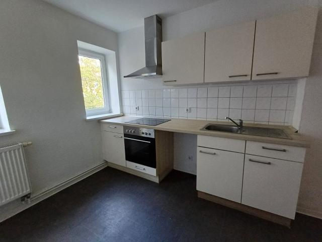 Wohnung mit Einbauküche sucht neuen Mieter 1. OG rechts