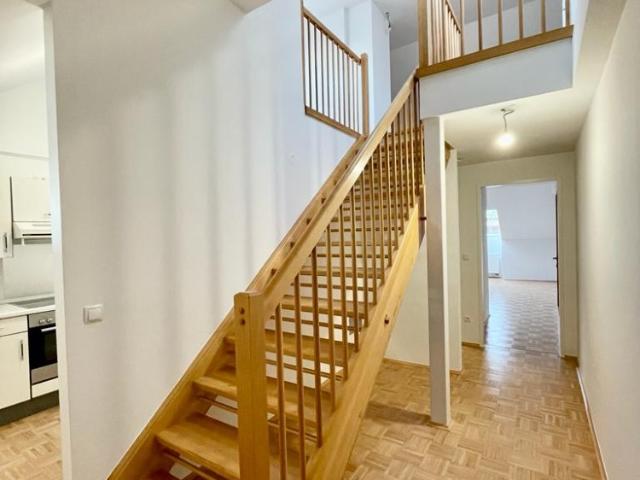 Wohnung mit Galerie beim Kaiser Josef Platz Provisionsfrei!