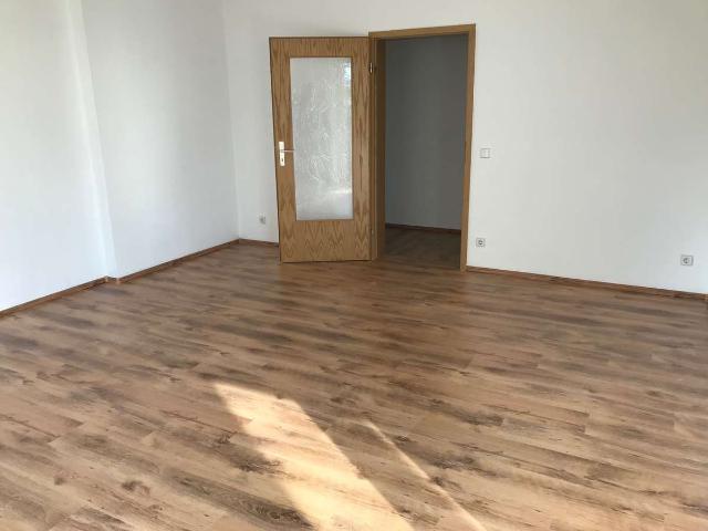 Wohnung mit großem Balkon, jetzt ist der beste Zeitpunkt !