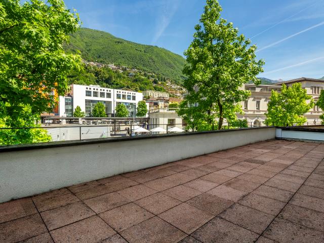 Wohnung mit großer Terrasse in einer strategischen Lage zwischen dem See und.