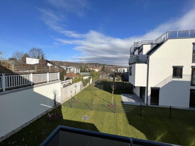 Wohnung mit großzügigem Balkon im Grünen beheizt und gekühlt mit Erdwärme provisionsfrei