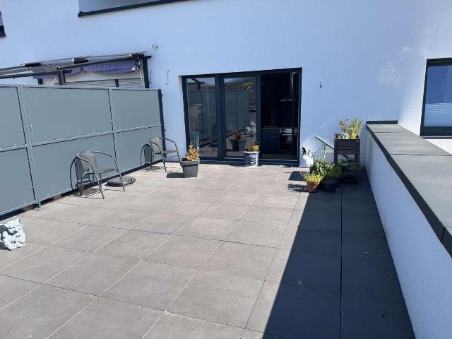 Wohnung mit Riesiger Sonnenterrasse und Mainblick im 1.OG