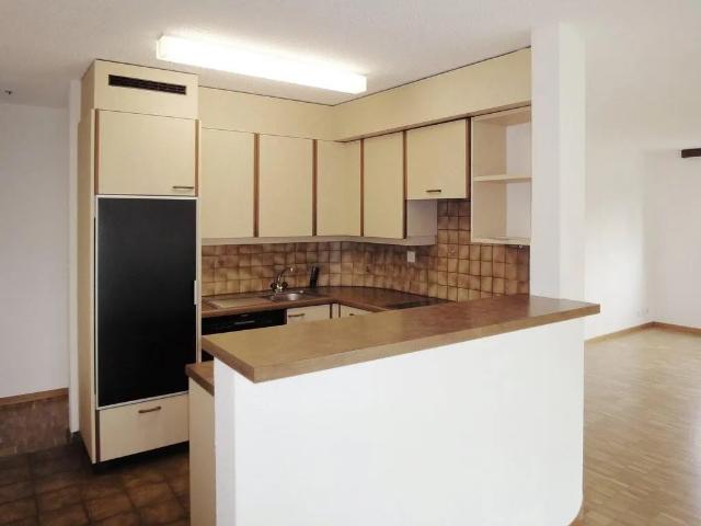 Wohnung mit Sitzplatz sucht Single!