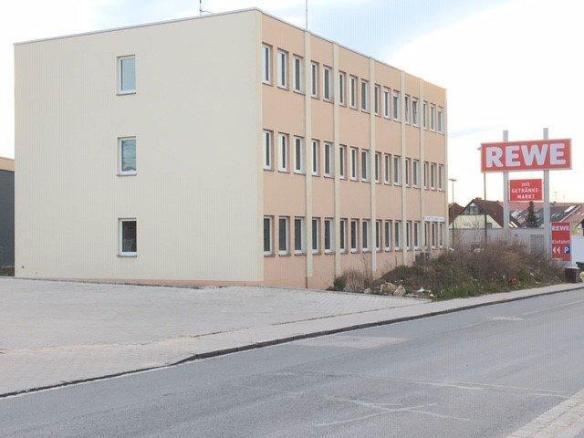 Wohnung ca. 100qm und Büroeinheit mit ca. 100qm direkt neben REWE