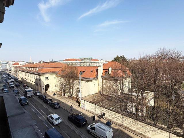 Wohnung der Superlative in der Prinz Eugen Straße mit Blick auf das Schloss Belvedere!