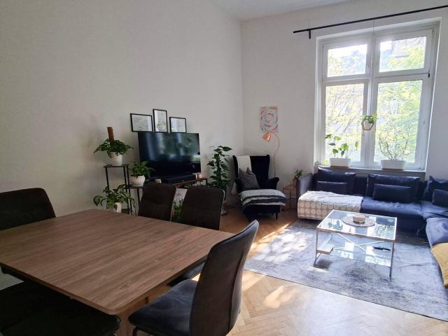 Wohnung für Paare im beliebten Dichterviertel