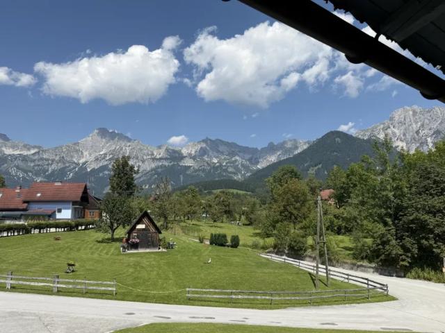 Wohnung Hall Hall 105599971
