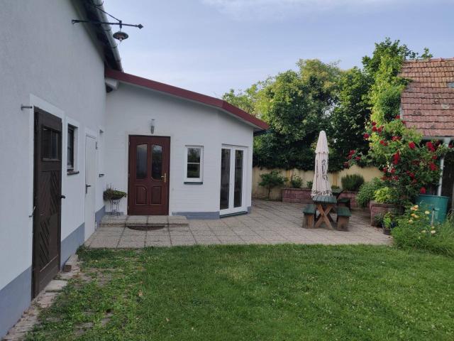 Wohnung im EG mit Terrasse