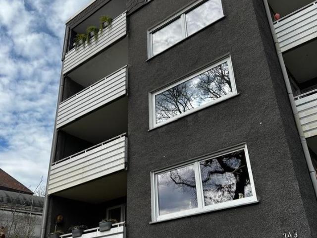 Wohnung im zweiten Stock mit Aufzug zu verkaufen