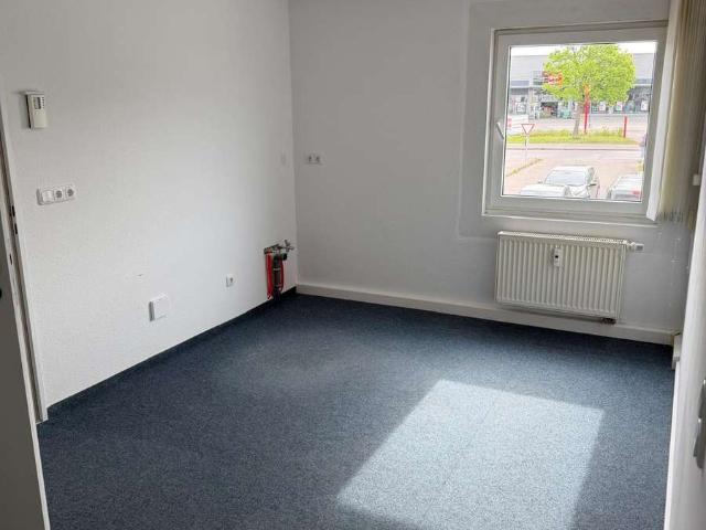 Wohnung im 1. Obergeschoss einer Gewerbeimmobilie