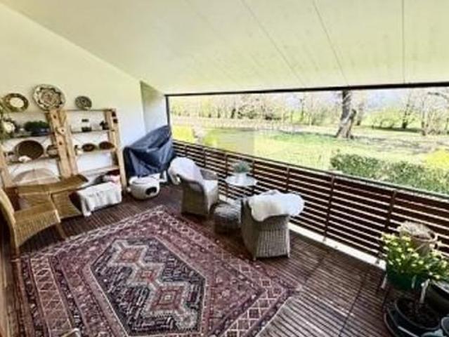 Wohnung in Bursinel