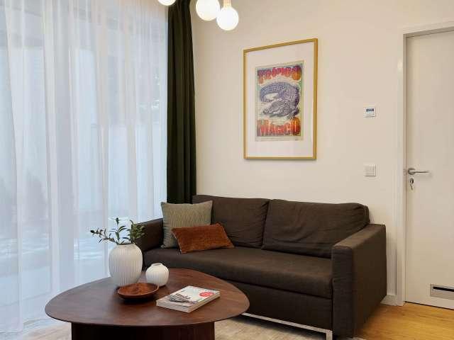 Wohnung in der Flughafenstraße, Berlin, 64 m², 1 Schlafzimmer