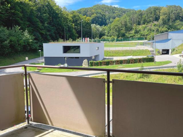 Wohnung in grüner Umgebung mit Balkon