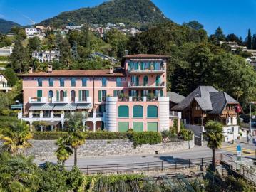 Wohnung in Altbauresidenz mit Terrasse und Schwimmbad