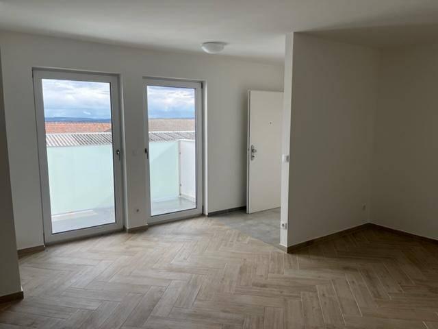 Wohnung in Kleinhöflein: Neubau, Balkon, Garage, ab sofort verfügbar