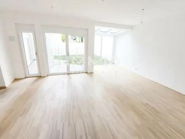Wohnung in Ruhelage mit Terrasse+Garten