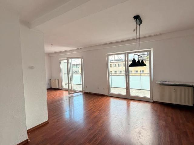Wohnung in Stadtmitte mit Riesen Balkon