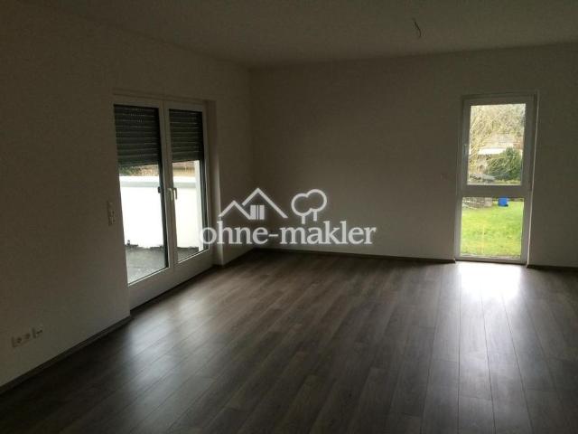 Wohnung in Stadtvilla mit großzügiger Terrasse und Carport im Grünen