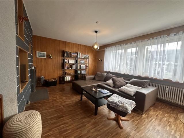 Wohnung in sehr gutem Zustand Grands Champs 1