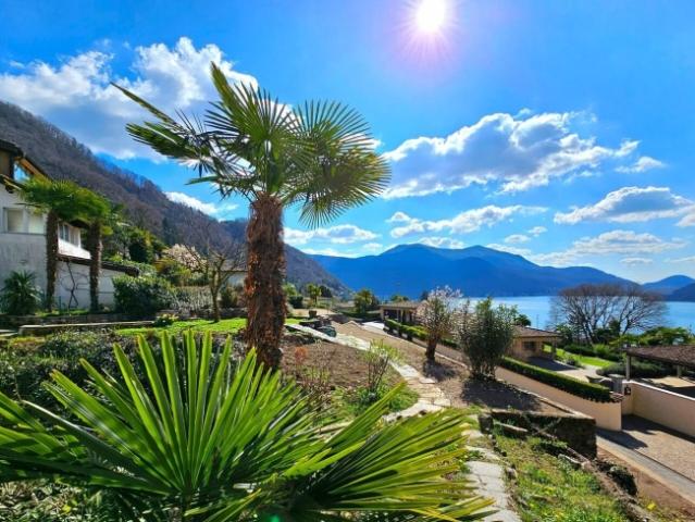 Wohnung in Villa Erdgeschoss mit Garten, Terrasse und Seeblick