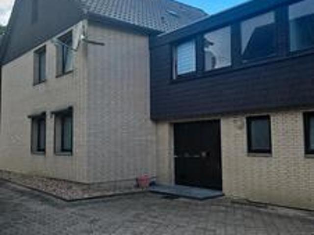 wohnung in 3 familienhaus zu vermieten