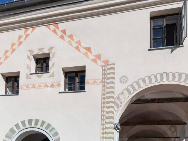 Wohnung Top 3 in denkmalgeschütztem Haus im Zentrum von Neusiedl