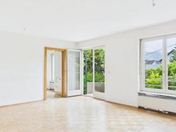 Etagenwohnung zur Miete in 6800 - Garten
