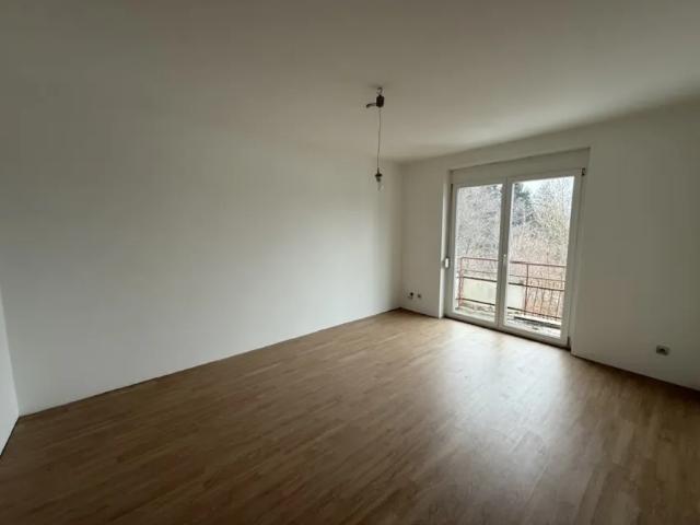 Wohnung Zu Verkaufen Schlatten Schlatten 65000 ES105216365