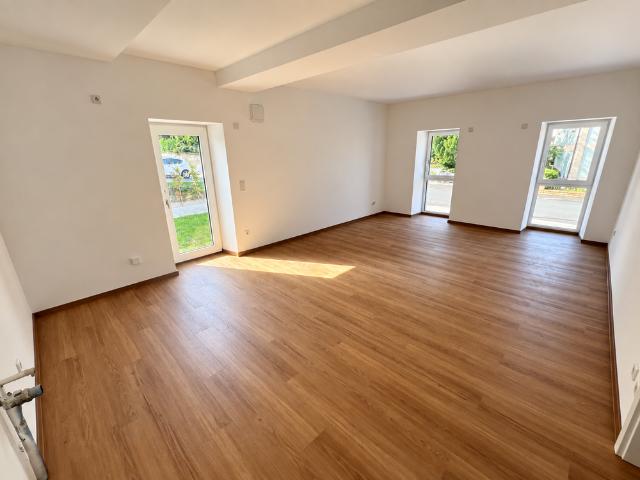 Wohnung zum Kaufen in Adelsdorf 299.500,00 EUR 66 m²
