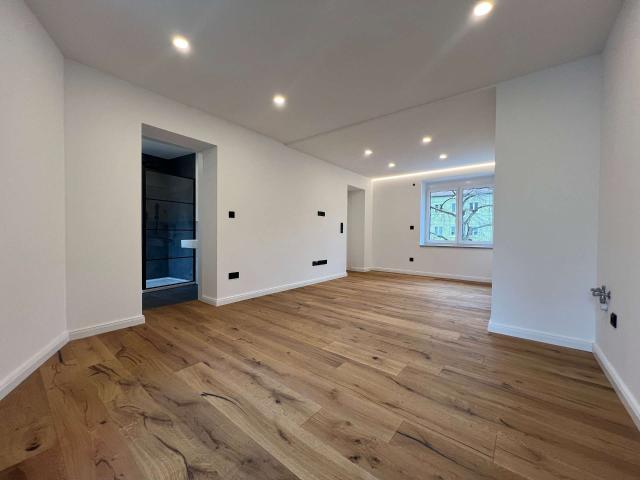 Wohnung zum Kaufen in Augsburg 259.500,00 EUR 49.14 m²