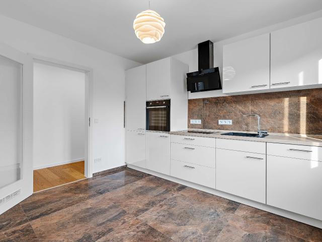 Wohnung zum Kaufen in Augsburg 250.000,00 EUR 55.11 m²
