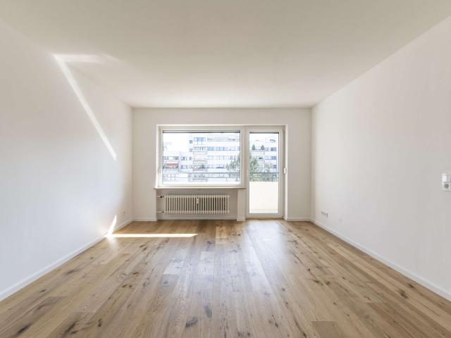 Wohnung zum Kaufen in Augsburg 263.000,00 EUR 60.86 m²