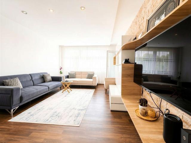 Wohnung zum Kaufen in Böblingen 365.000,00 EUR 90 m²