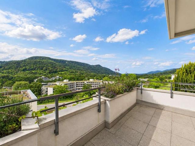 Wohnung zum Kaufen in Bad Urach 345.000,00 EUR 125 m²