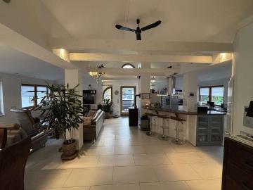 Wohnung zum Kaufen in Bergneustadt 380.000,00 EUR 149 m²