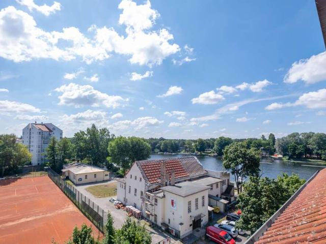 Wohnung zum Kaufen in Berlin Oberschöneweide 300.000,00 EUR 68 m²
