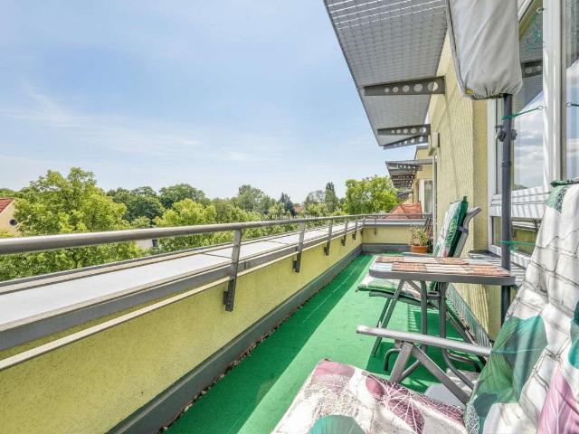 Wohnung zum Kaufen in Berlin Biesdorf 499.000,00 EUR 121.88 m²
