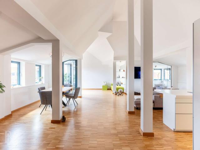 Wohnung zum Kaufen in Berlin 1.395.000,00 EUR 218.22 m²