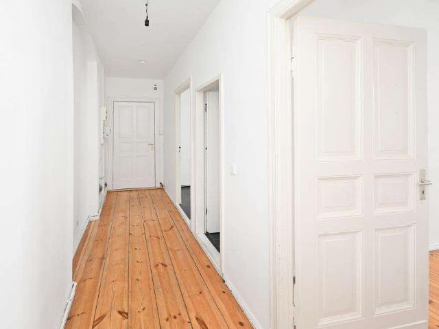 Wohnung zum Kaufen in Berlin 261.500,00 EUR 56.12 m²