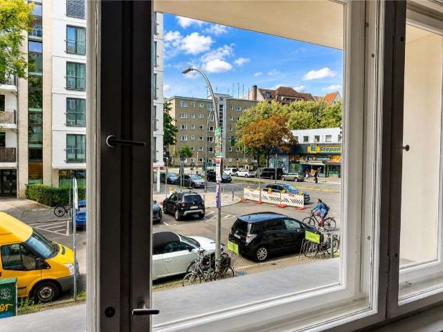 Wohnung zum Kaufen in Berlin 275.000,00 EUR 46.58 m²